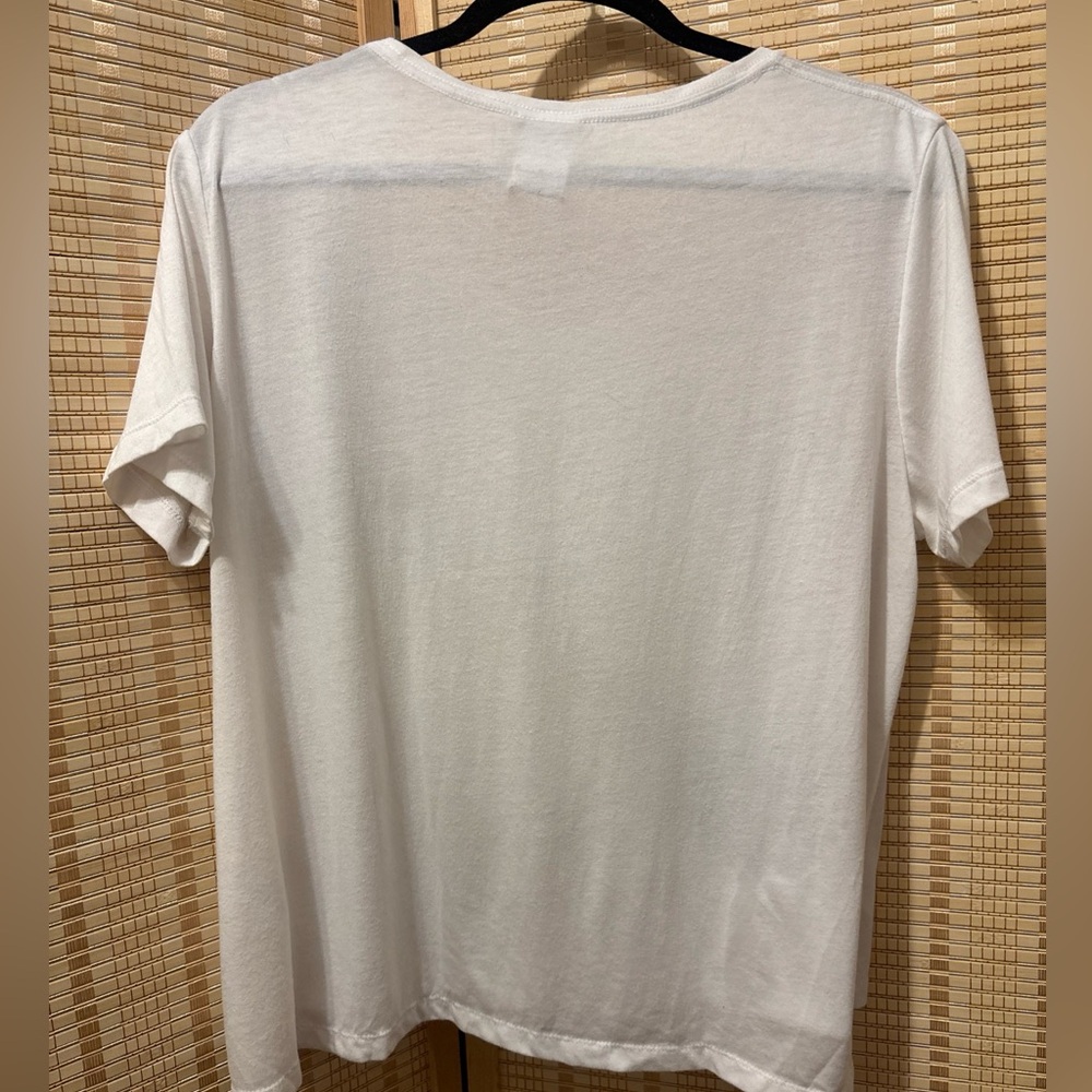 Women’s Nike White Swoosh Short Sleeve LooseT-shirt - Picture 4 of 7